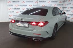 Mercedes-Benz E седан - 3