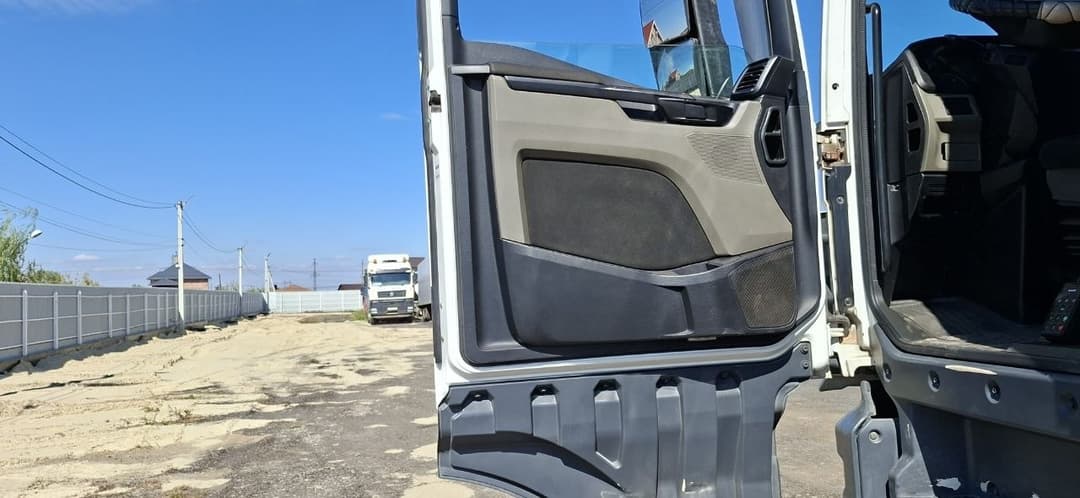 MAN TGX 4X2 Седельный тягач - 7