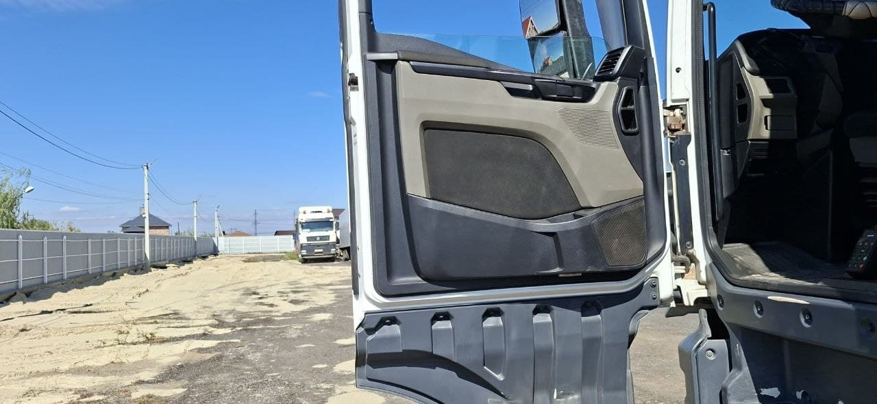 MAN TGX 4X2 Седельный тягач - 7
