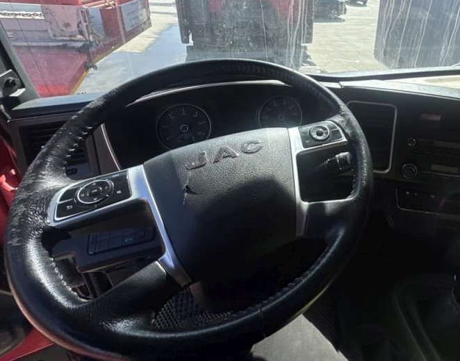 Jac N410 8x4 Самосвал - 5