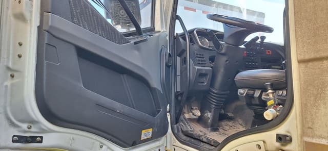 FAW J6 8x4 Самосвал - 7