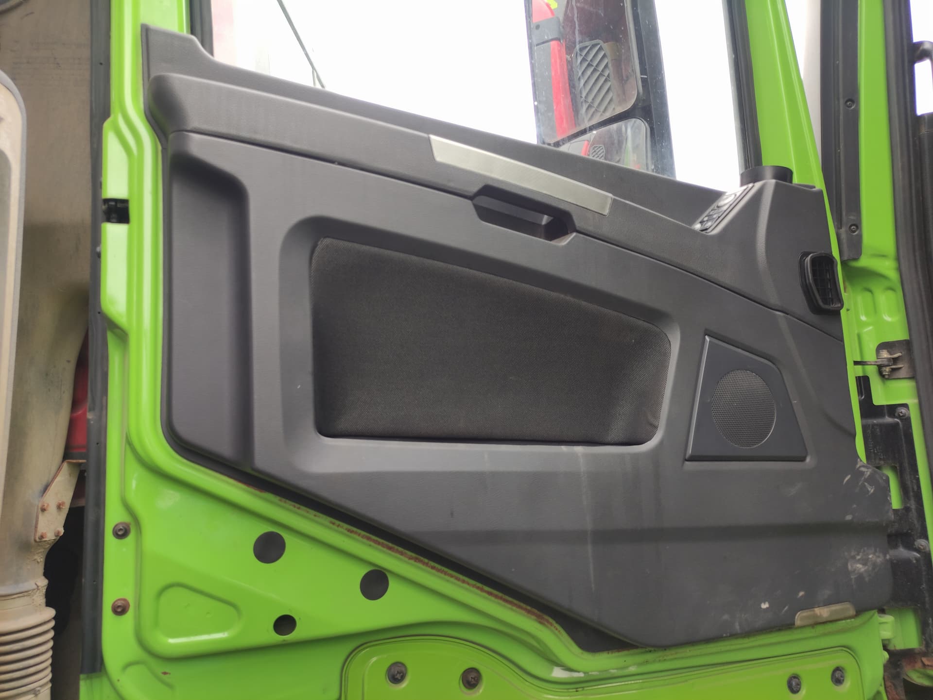 Shacman (Shaanxi) SX* 6x4 Седельный тягач - 8