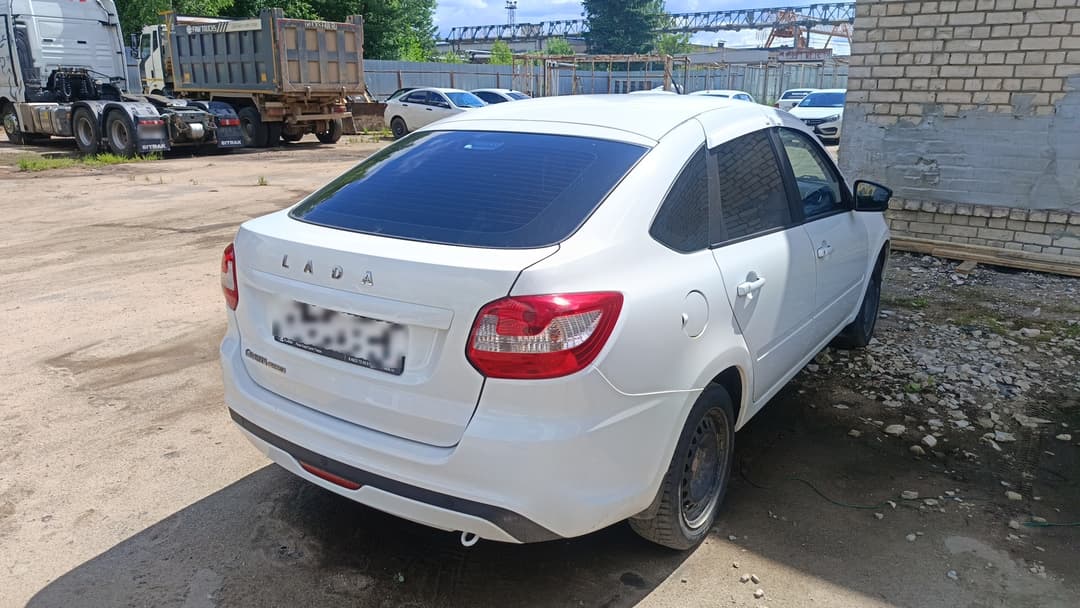 Lada Granta лифтбек - 3