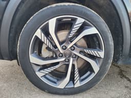 Geely Monjaro - 9