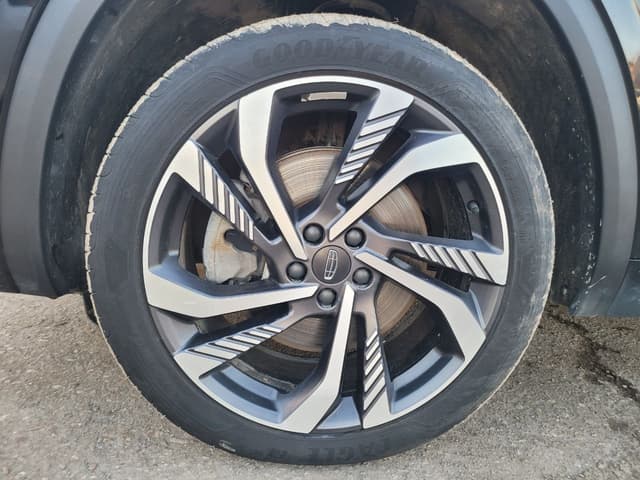 Geely Monjaro - 9