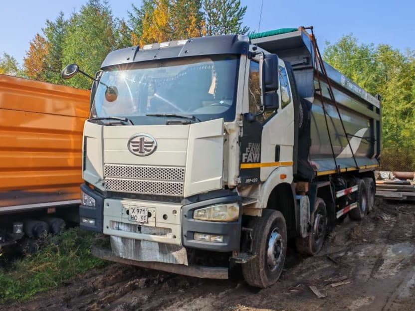 FAW CA 3310 8x4 Самосвал - 1