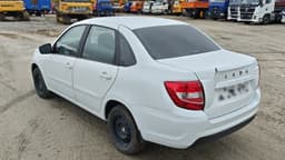 Lada Granta седан - 4