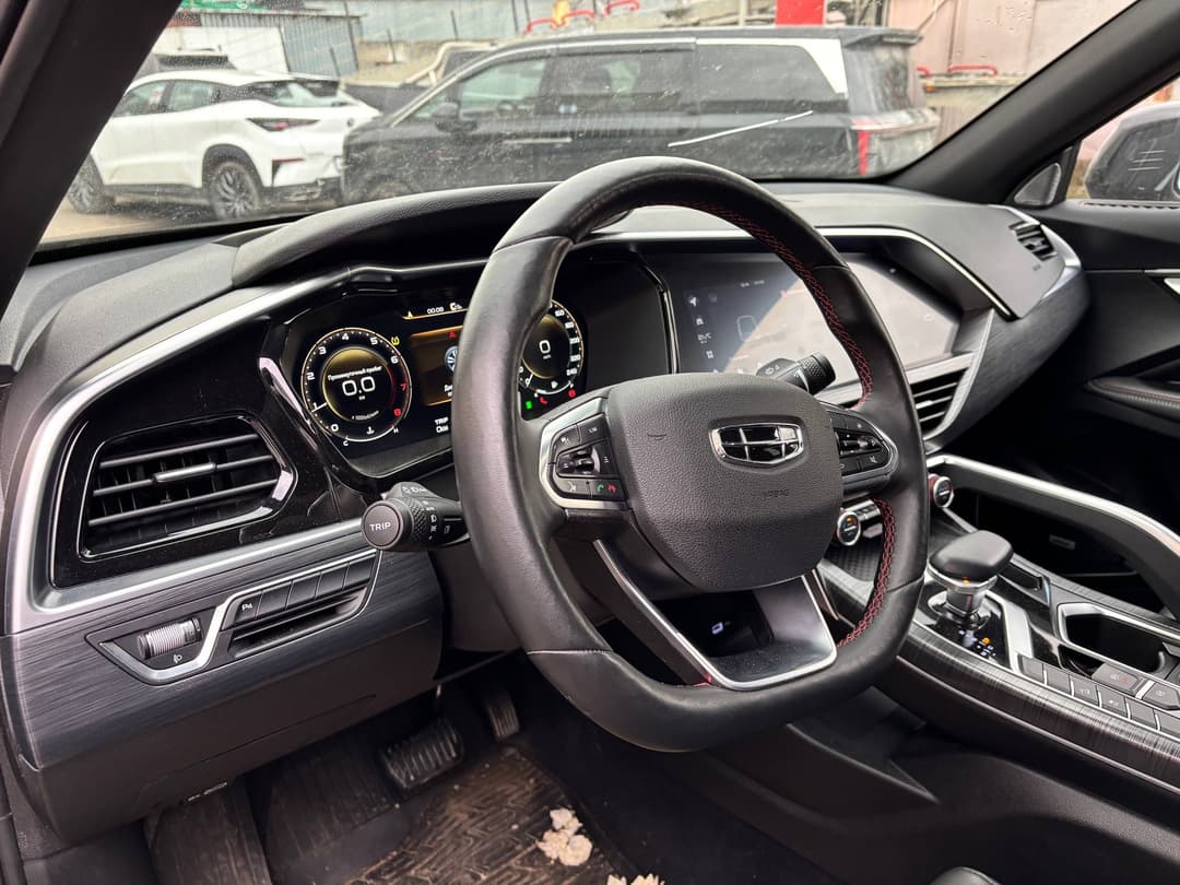 Geely Tugella - 5