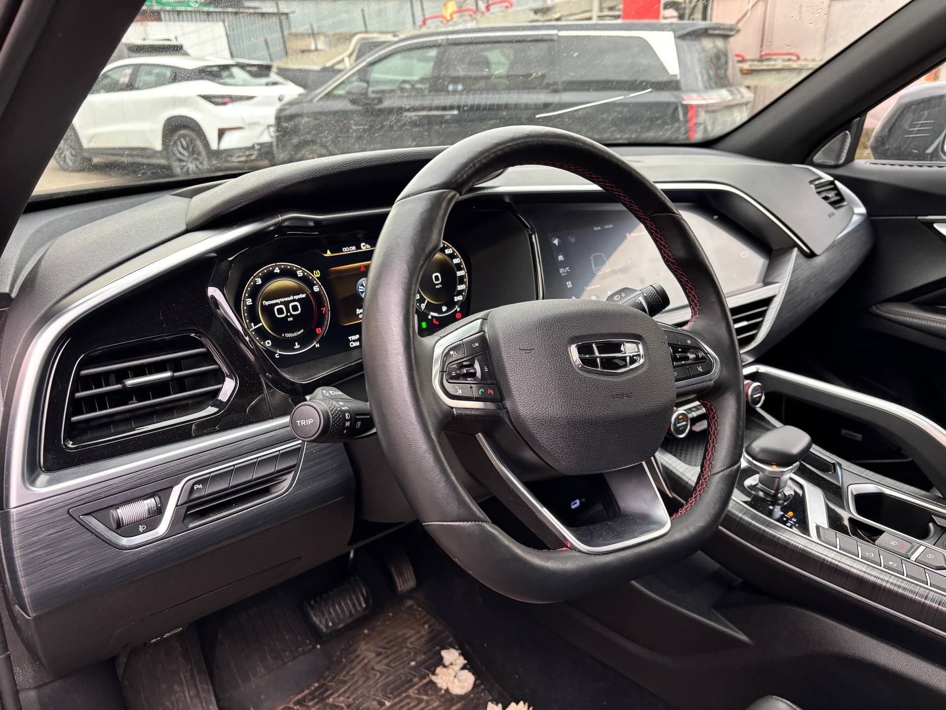 Geely Tugella - 5