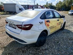 Lada Vesta седан - 3
