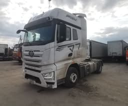 FAW J7 4x2 Седельный тягач - 1