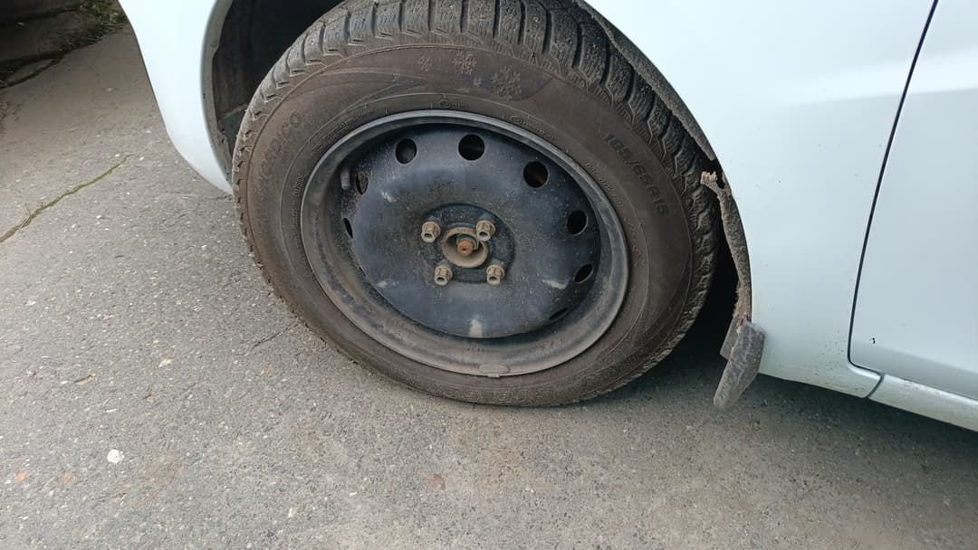 Lada Vesta седан - 10