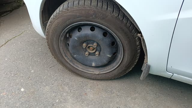 Lada Vesta седан - 10