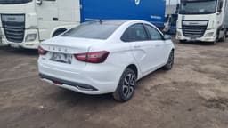 Lada Vesta седан - 3