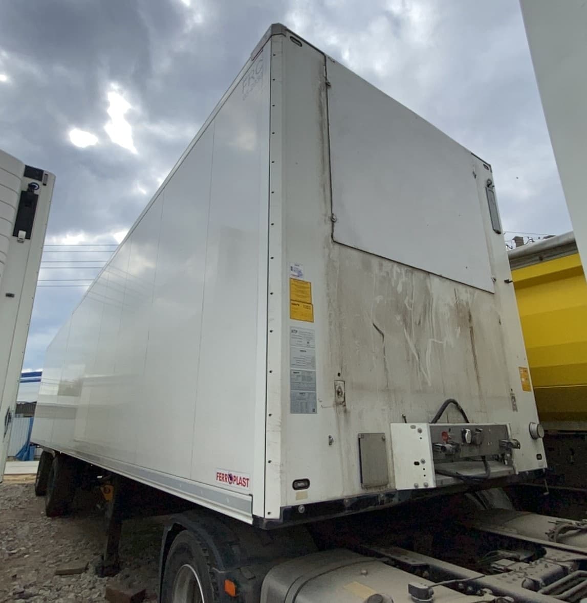 Schmitz Cargobull SCB*S3B Полуприцеп Изотермический/рефрижератор - 2