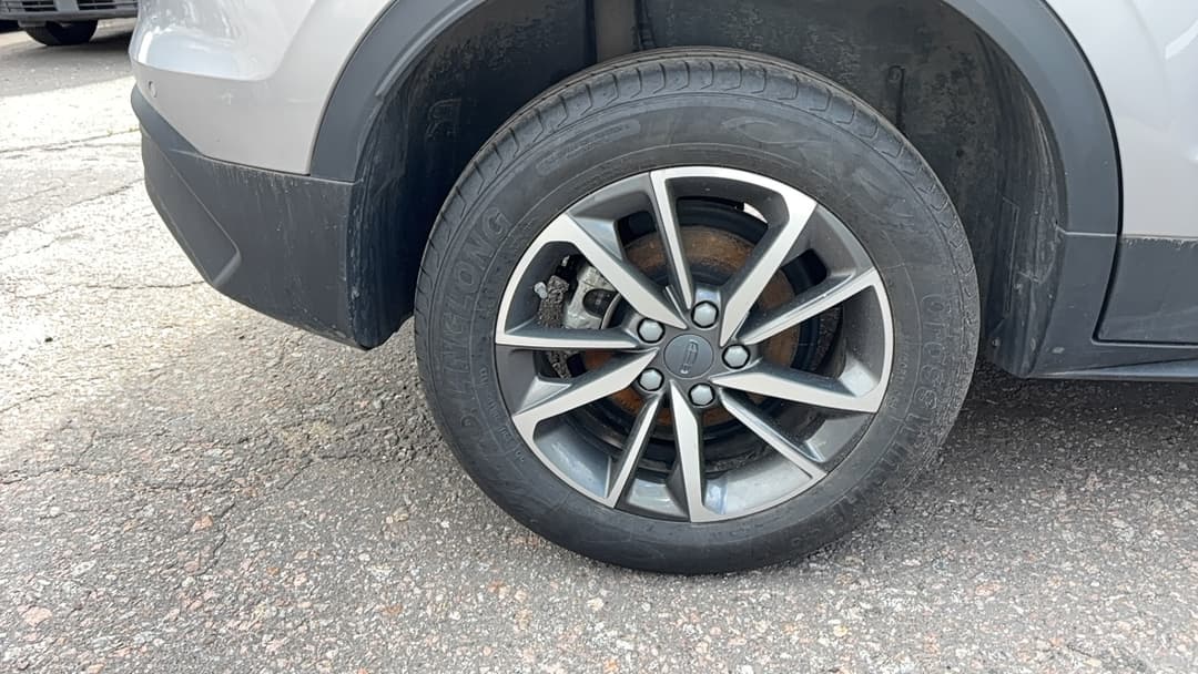 Geely Coolray - 10
