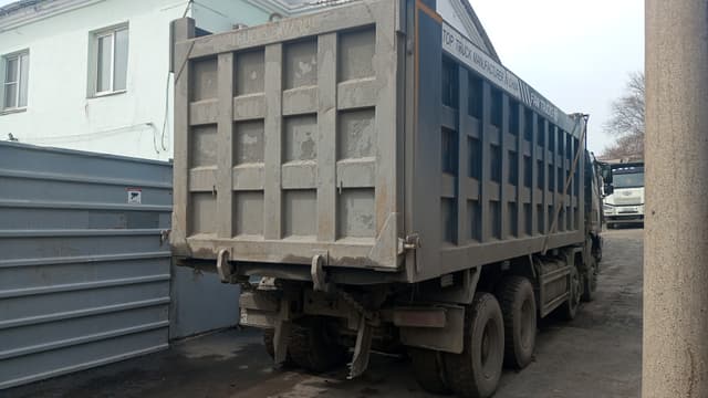FAW J6 8x4 Самосвал - 3