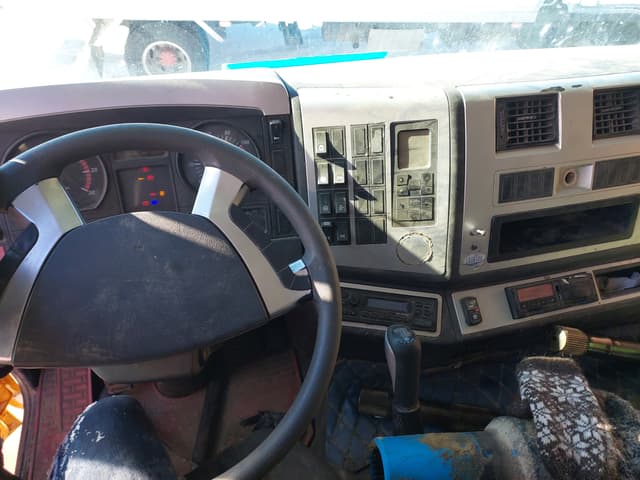 Shacman (Shaanxi) SX* 6x4 Самосвал - 6
