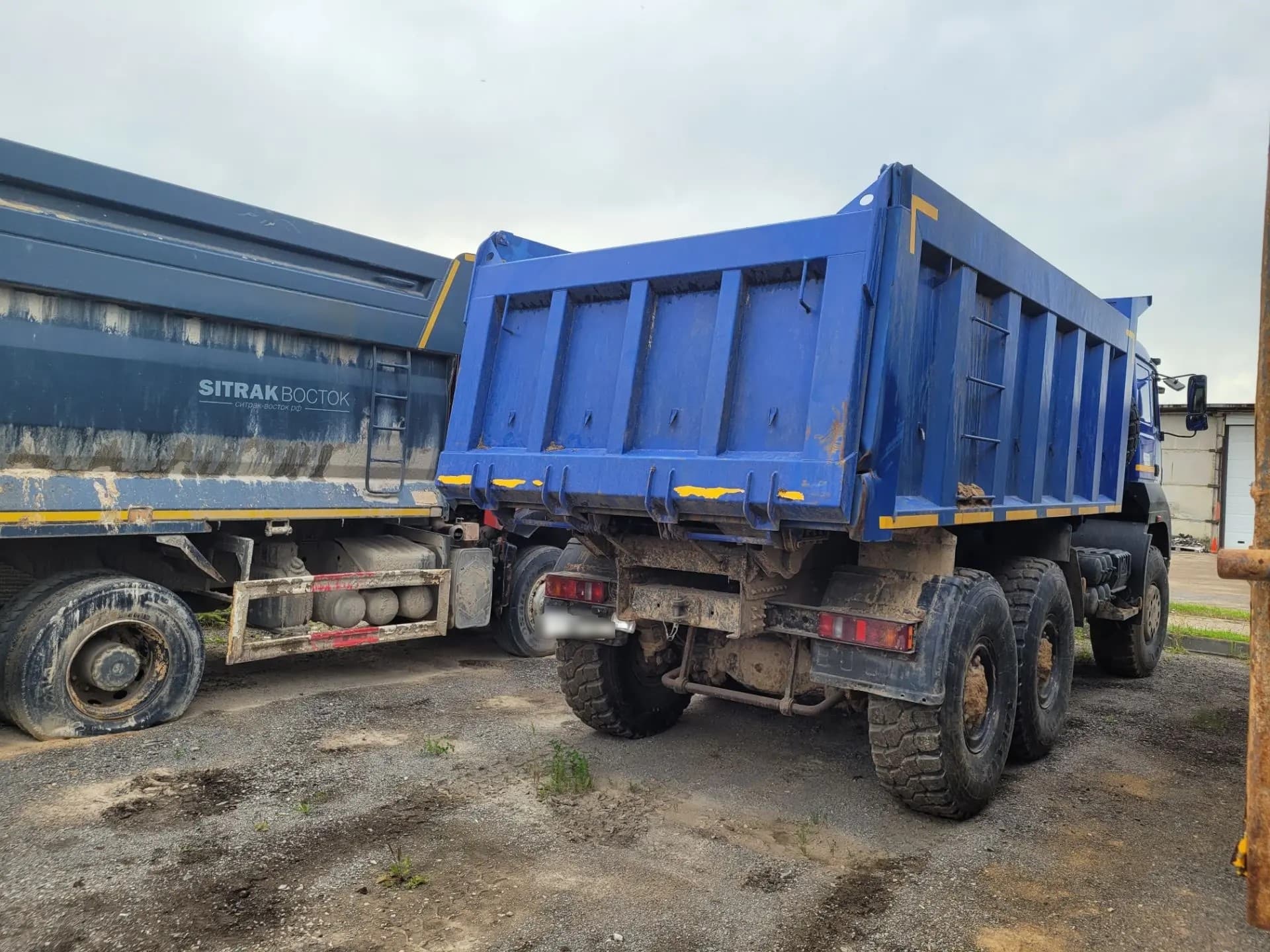 Ural 6370 6x6 Самосвал - 3