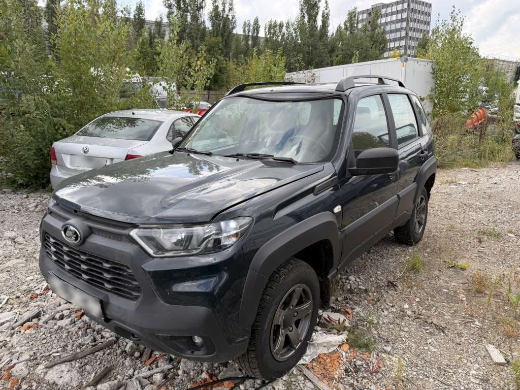 Lada Niva Travel - 1