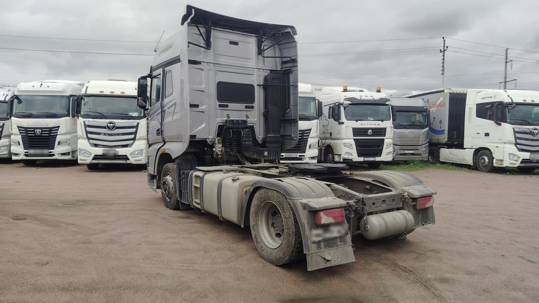 FAW J7 4x2 Седельный тягач - 4