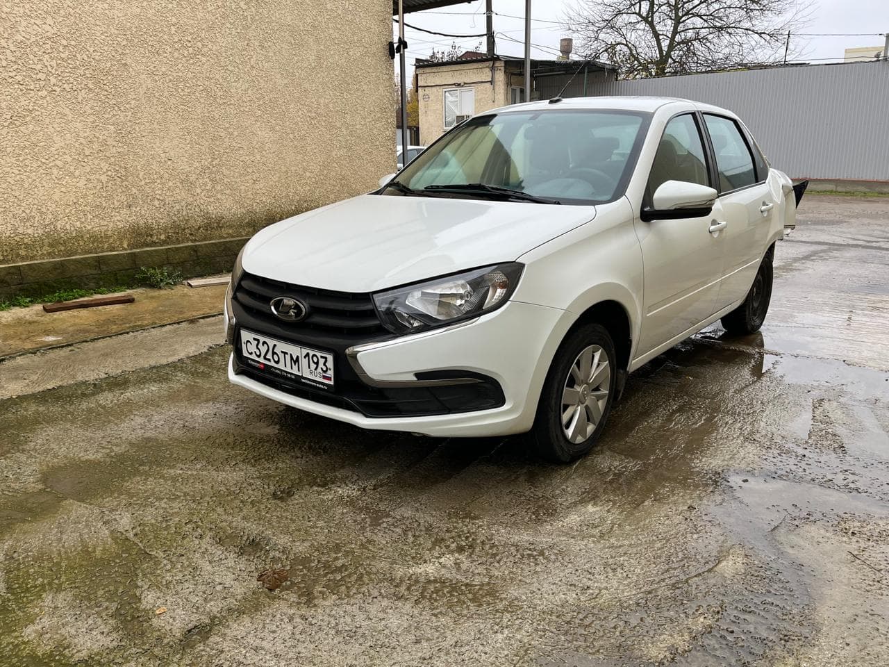Lada Granta седан - 1