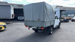 UAZ Profi - 3