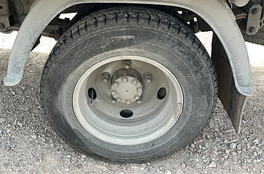 Автомеханический Завод 5758* на шасси КамАЗ 43085 4x2 Промтоварный - 10