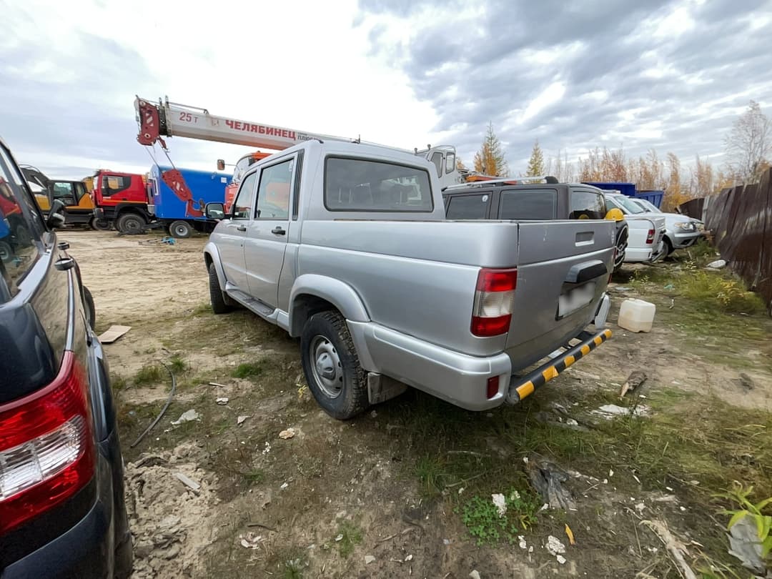 UAZ Pickup - 4