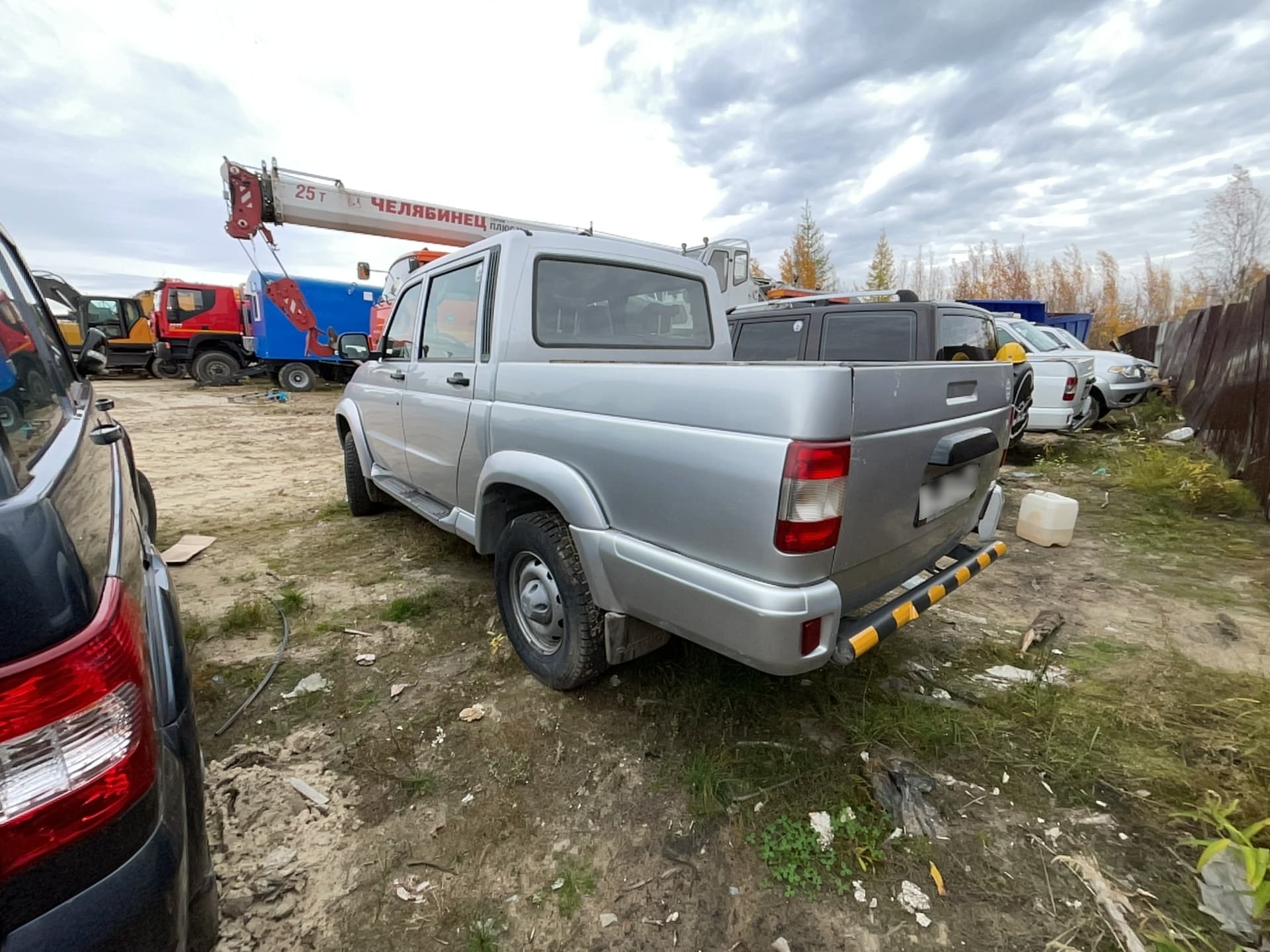 UAZ Pickup - 4