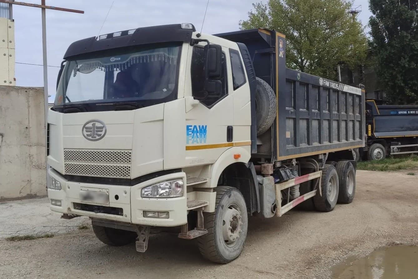 FAW CA 3250 6x4 Самосвал - 1