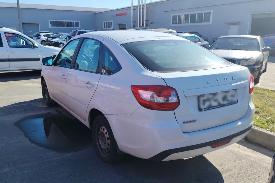 Lada Granta лифтбек - 4