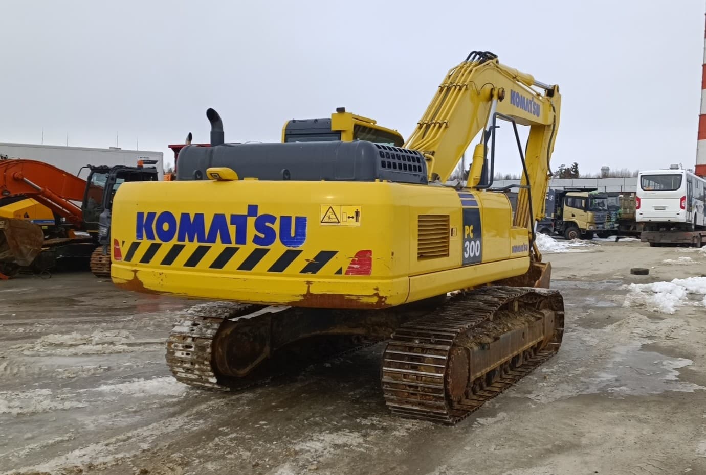 Komatsu PC300-8MO Экскаватор - 3