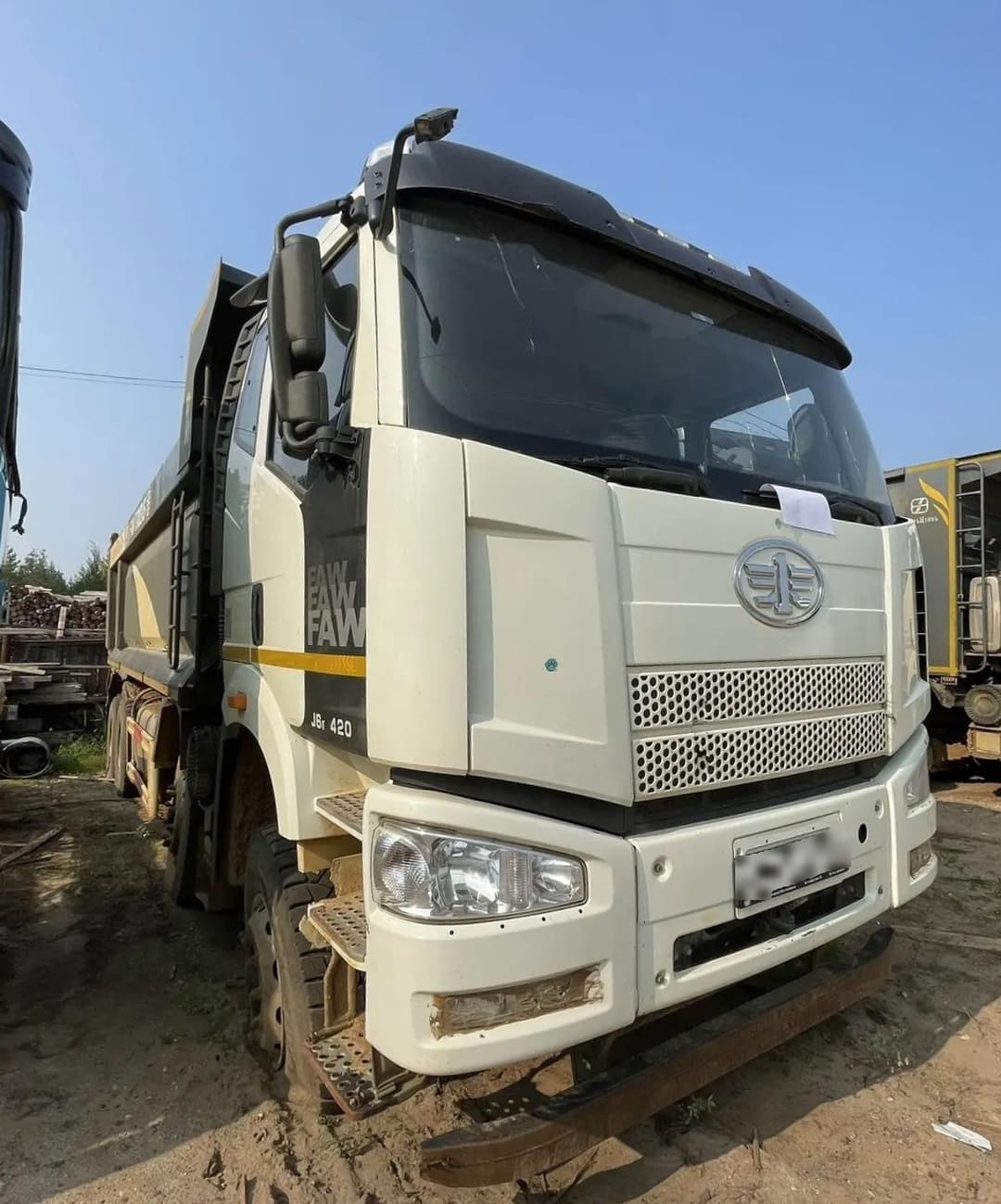 FAW CA 3310 8x4 Самосвал - 2