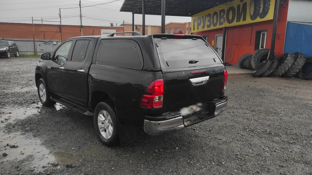 Toyota Hilux - 4