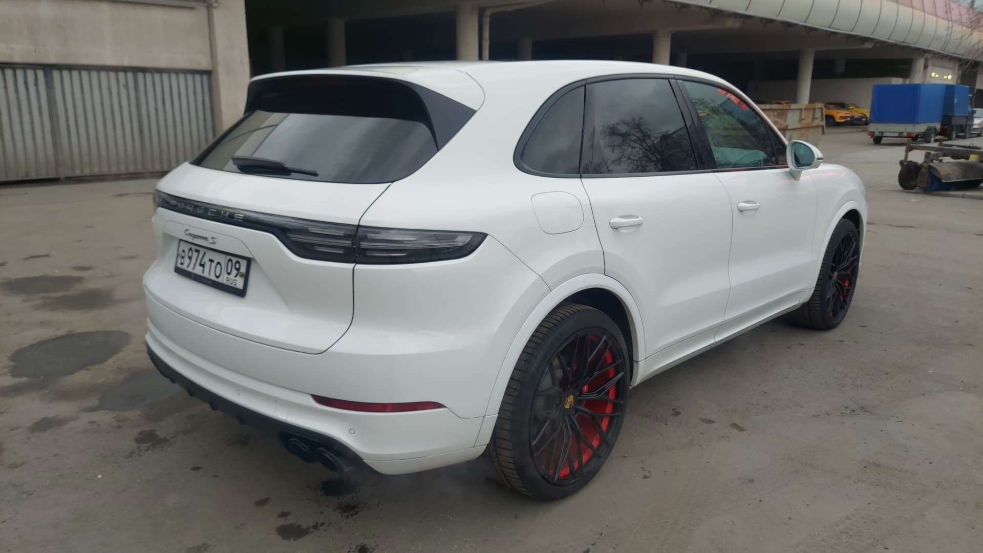 Porsche Cayenne - 3