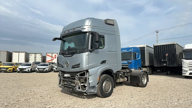 Shacman (Shaanxi) SX* 4x2 Седельный тягач - 1