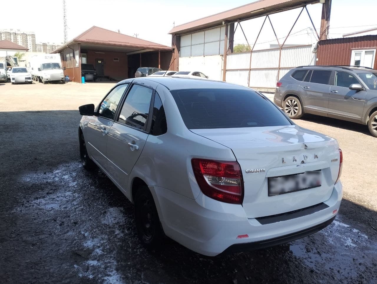 Lada Granta седан - 4