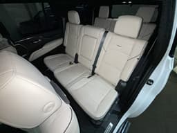Cadillac Escalade - 9