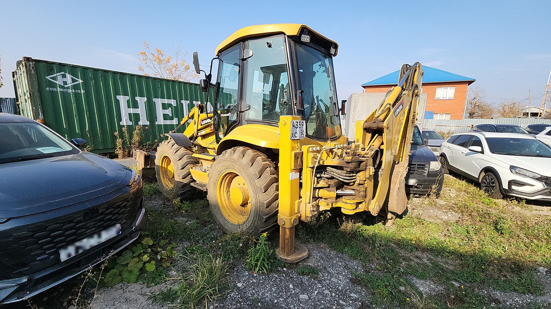 Lovol FLB468 Экскаватор-погрузчик - 3