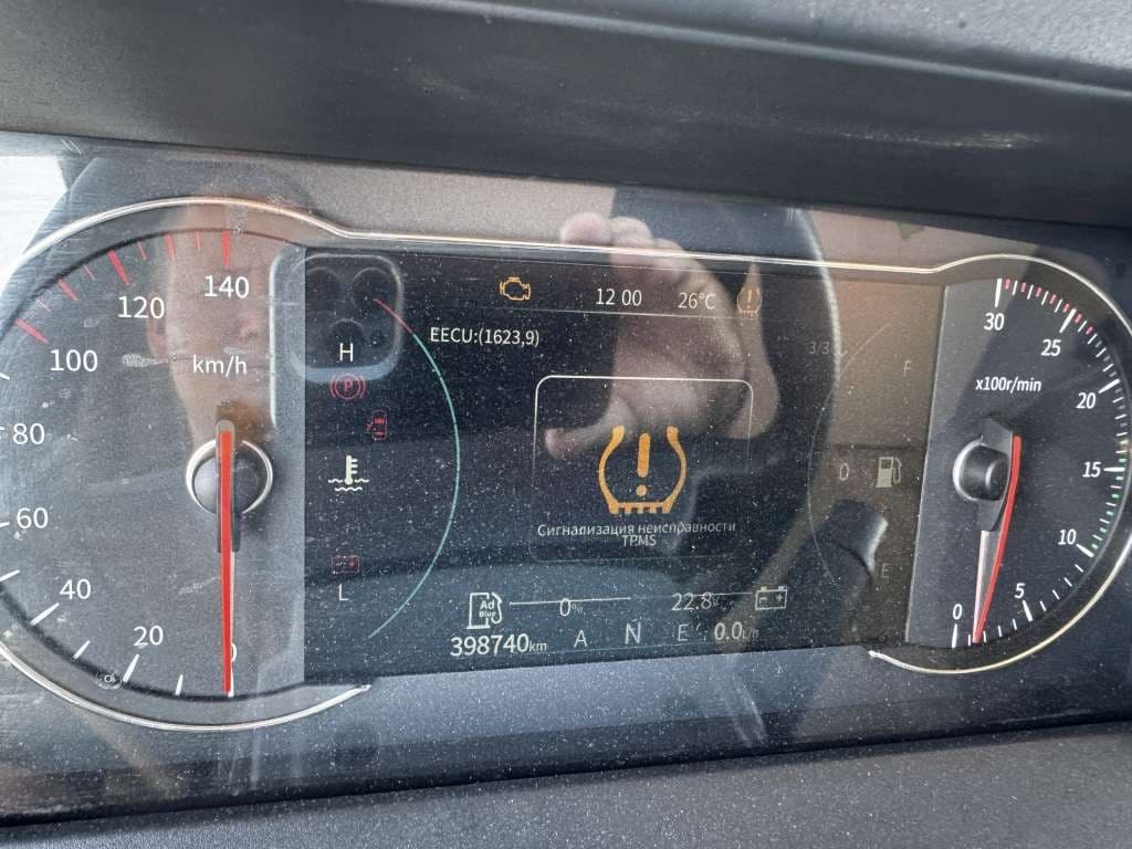 Dongfeng DFH 4x2 Седельный тягач - 7