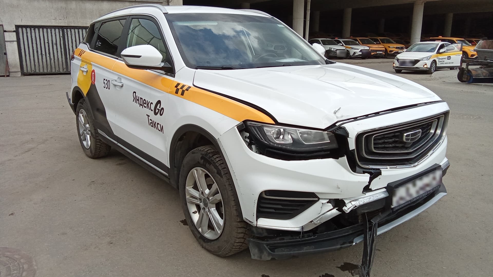 Geely Atlas Pro - 2