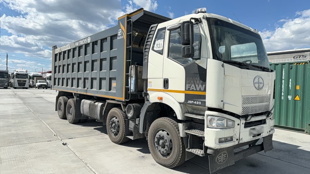 FAW J6 8x4 Самосвал - 2
