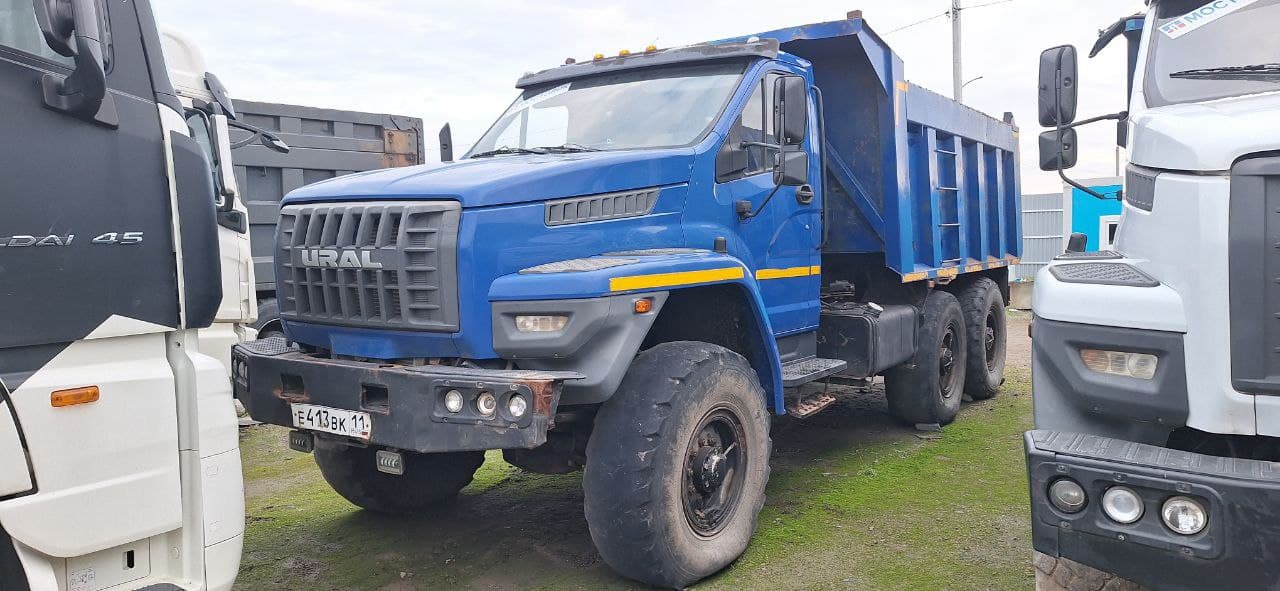 Ural 55571 6x6 Самосвал - 1