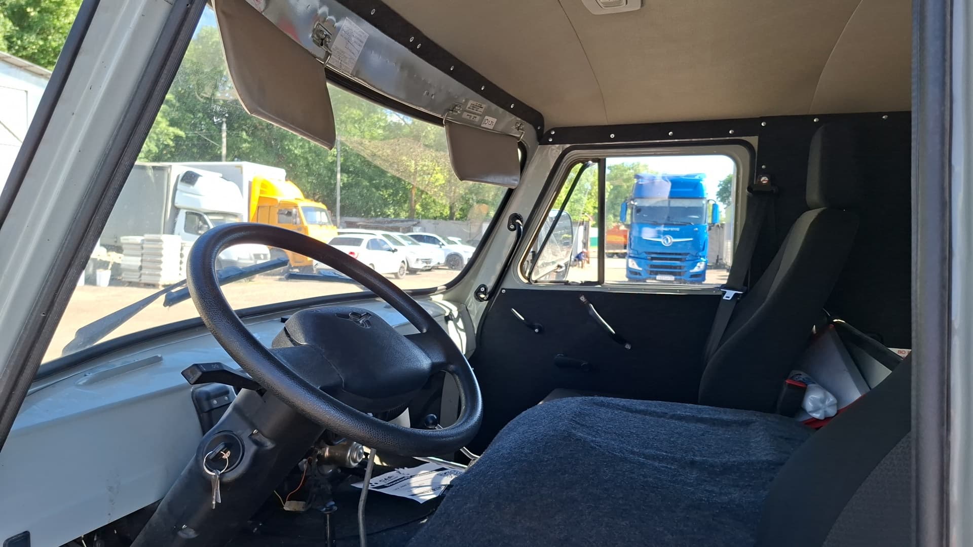 UAZ 3909* Грузопассажирский - 5