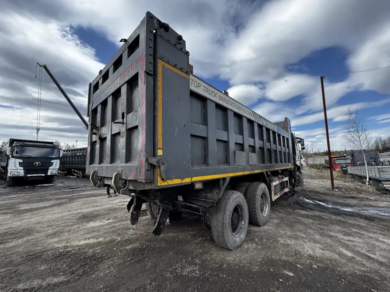FAW J6 8x4 Самосвал - 3
