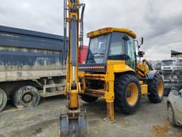 Bull 4SX Экскаватор-погрузчик - 3