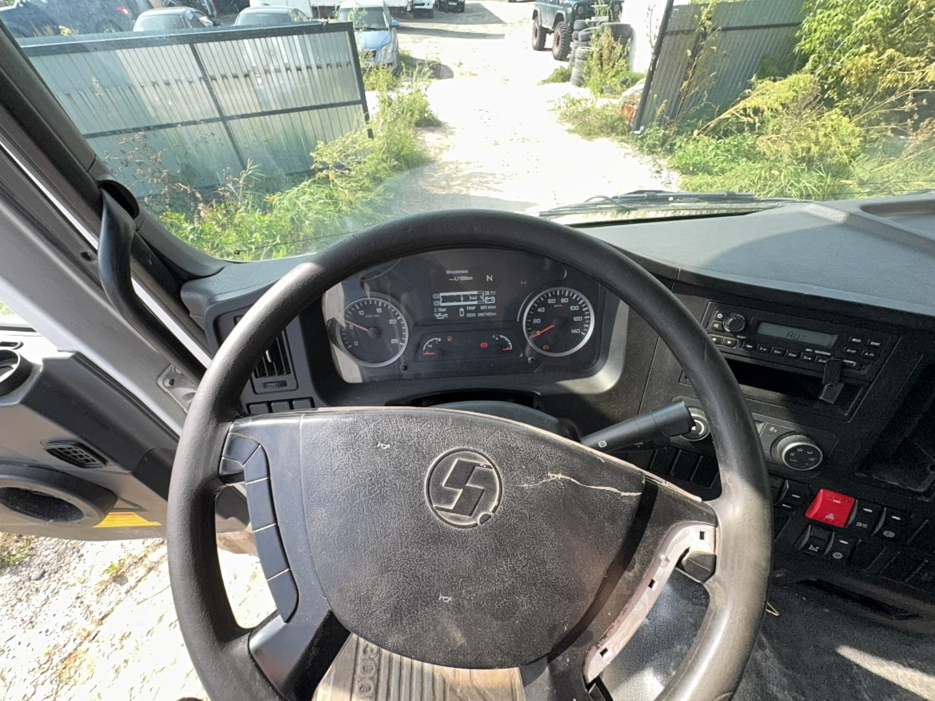 Shacman (Shaanxi) SX* 6x4 Самосвал - 5