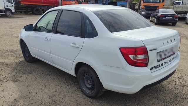 Lada Granta седан - 4