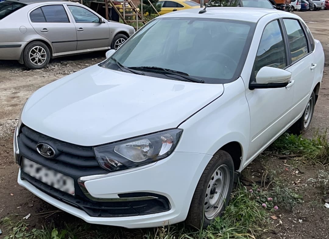 Lada Granta седан - 1